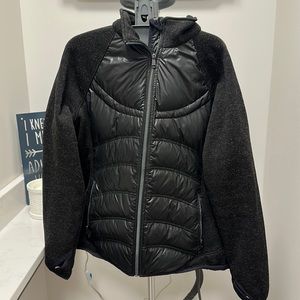 London fog like new puffer jacket. Black.